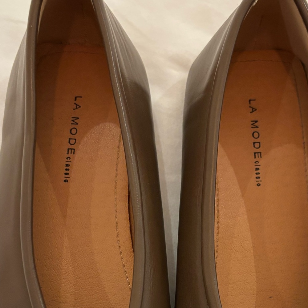 La mode classic taupe brown tabby flats size 37 / 7 - Picture 2 of 4